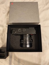 Leica Q2 Digital Camera 47.3MP