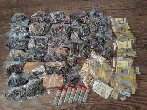 5kg vintage radio spares - 5kg,