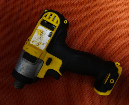 Dewalt 12v cordless - 10.8/12v,