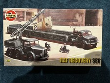 Airfix 1:76 Bedford OX Tractor
