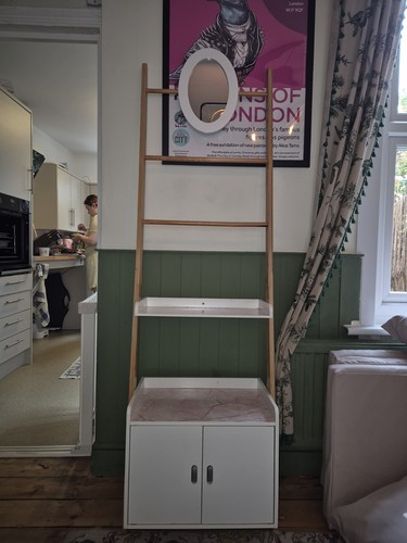 Leaning oak mdf - leaning,