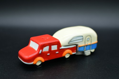 Camper salt pepper - &, shakers