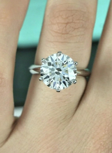 Carat round moissanite - carat,