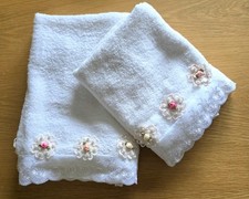 White Handmade Embroided Bath