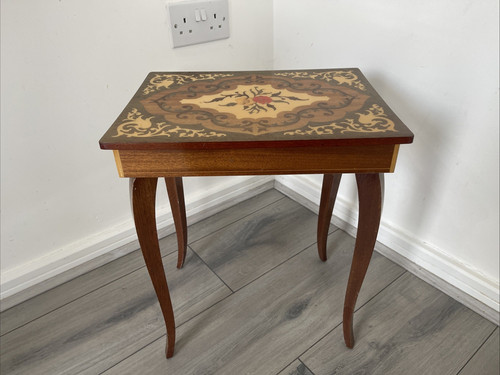 Vintage italian musical - vintage, table