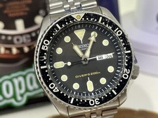Seiko Men's Black Watch - SKX007 Classic Automatic Diver New Bracelet 7S26 Mvt