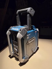 Makita  MR007G  12v-40v XGT/LXT DAB+ & Bluetooth Radio(please read) 