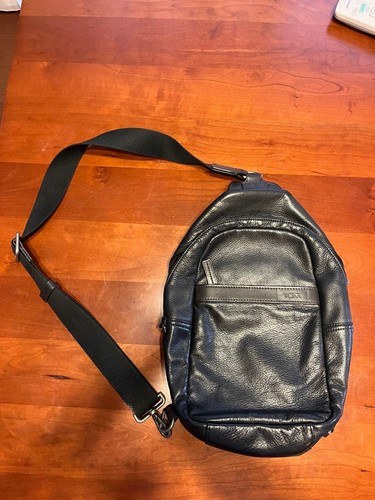 Tumi leather sling bag - sling,