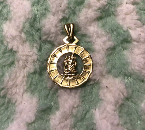 9ct gold christopher - 9ct, st