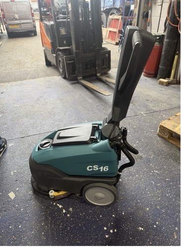 Small scrubber dryer floor - small,