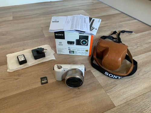 Sony alpha a5000 white camera - a5000,