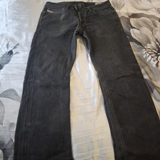 Diesel Viker-r Box Jeans 31"