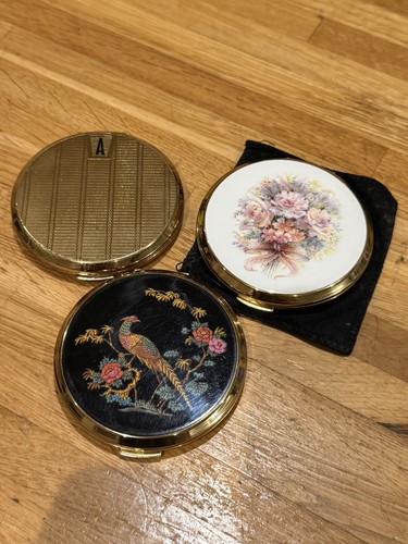 Vintage stratton powder - stratton,