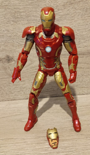 Marvel legends avengers age - legends,