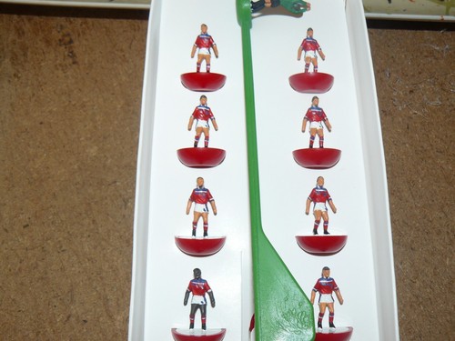 England 2nd kit 1982 subbuteo - england,
