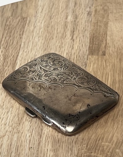 Solid silver cigarette case - solid,