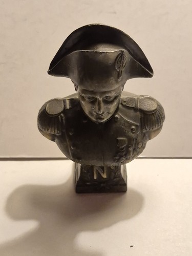 Vintage small metal napoleon - small,