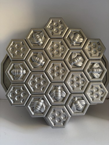 Nordic ware cup pull apart - 10,