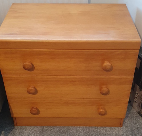 Solid pine chest drawers - solid,