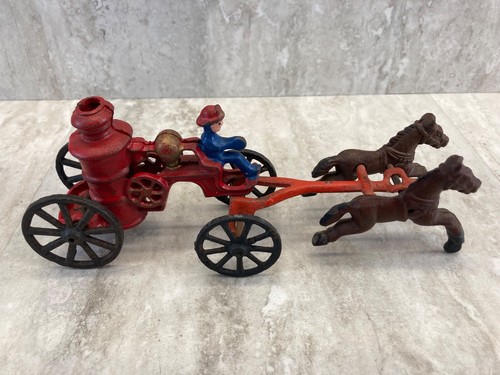 Antique cast iron horse - ,