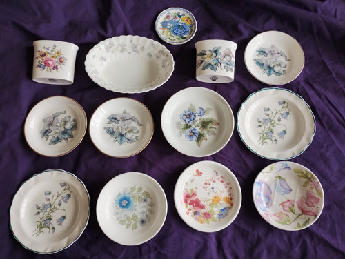 Job lot bone china - 14,
