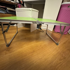 foldable study table in bed