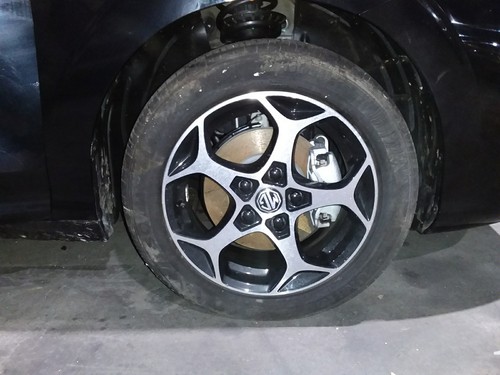 Wheel hub front - wheel, rh