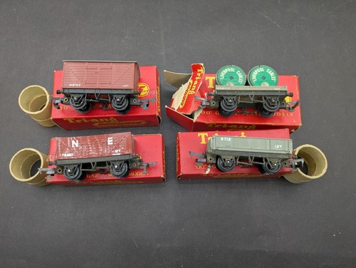 Triang railways wagon mix - 4,