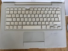 Apple MacBook A1181 13.3" Laptop - MB062B/A (May,2007)