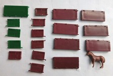 Hornby Dublo Horsebox Doors And 3.5 Legged Horse!