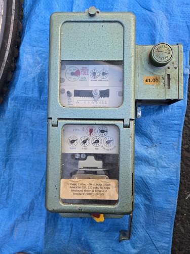 Coin operated 00 - operated,