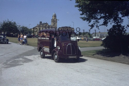 35mm slide 1930 morris - 35mm,