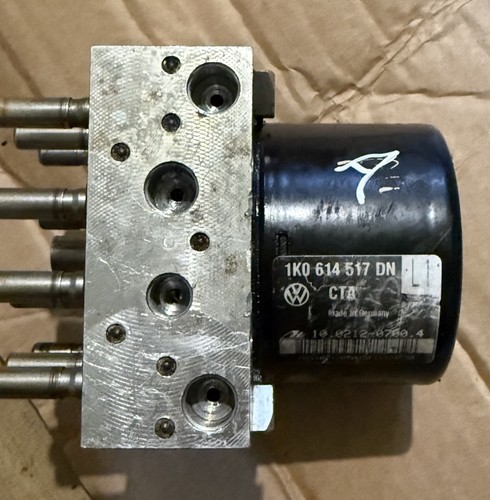 Abs pump caddy 1k0614517dn - vw,