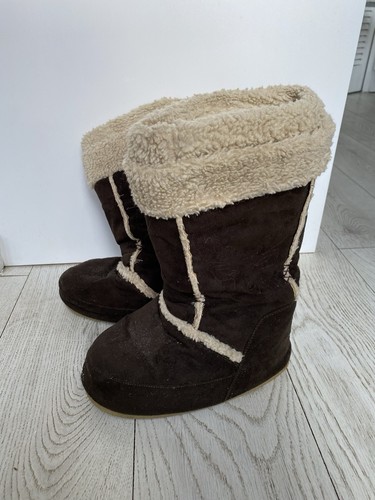 Snow boots - snow,