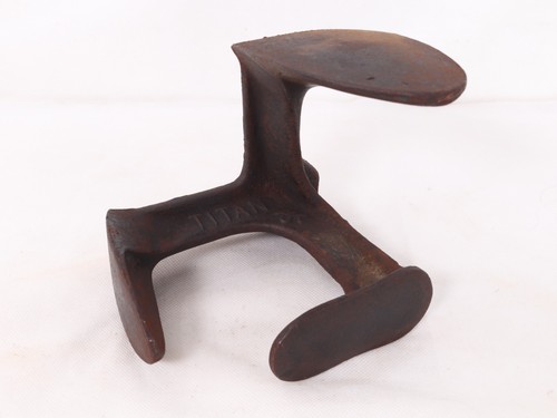 Vintage titan cast iron shoe - cast,