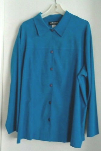 Blue true color - blue, side