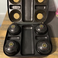 Thomas Taylor International Lawn Bowls Size 5 crown Bowls with fitted case