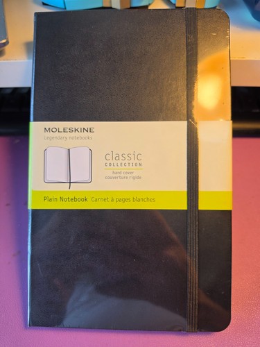 Moleskine classic notebook - moleskine,