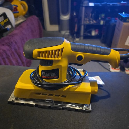 Clarke contractor con320 - clarke,