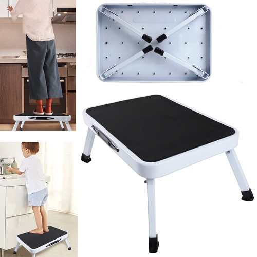 Foldable step ladder - non, slip