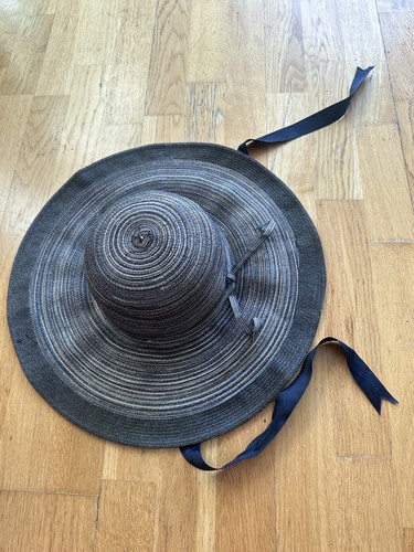 Accesorize big brim sun - hat,