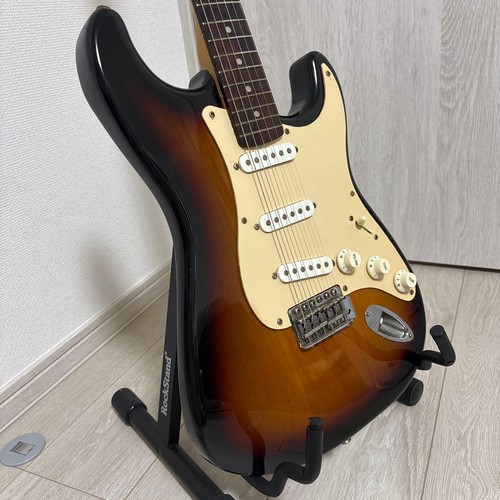 Fernandes strat type - fernandes,