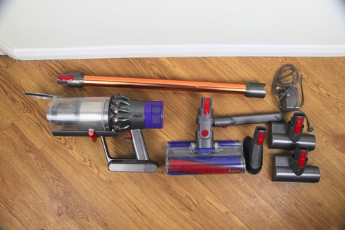 Dyson v10 vacuum cleaner - dyson,