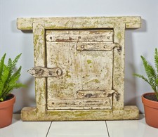 Antique Wooden Wall Décor