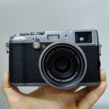 Fujifilm X100 12.3MP APS-C CMOS EXR 4x Optical Zoom Digital Camera -100% Working