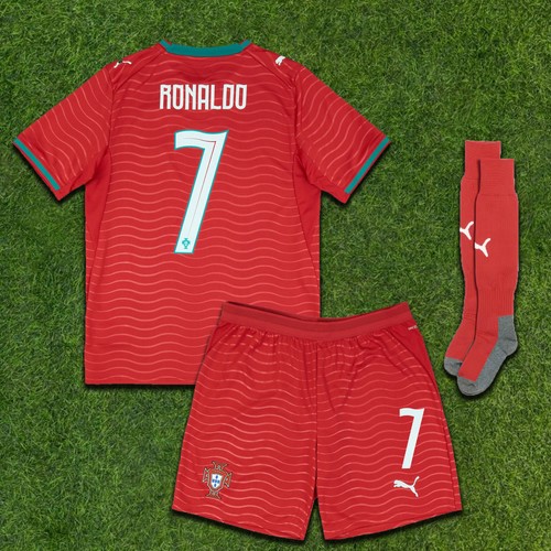 Age kids size roanldo - 5-6, 20