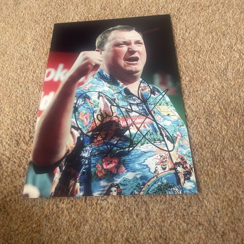 Signed wayne mardle darts - signed,