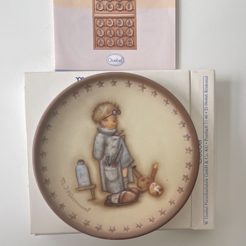 Goebel hummel collector - m.j.,