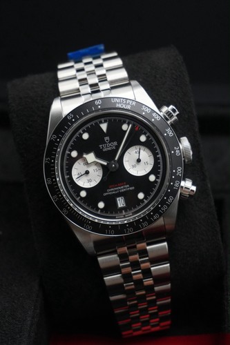 Brand new tudor black - black, bay