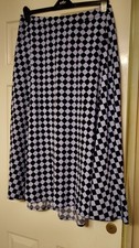 Disturbia check skirt size 18